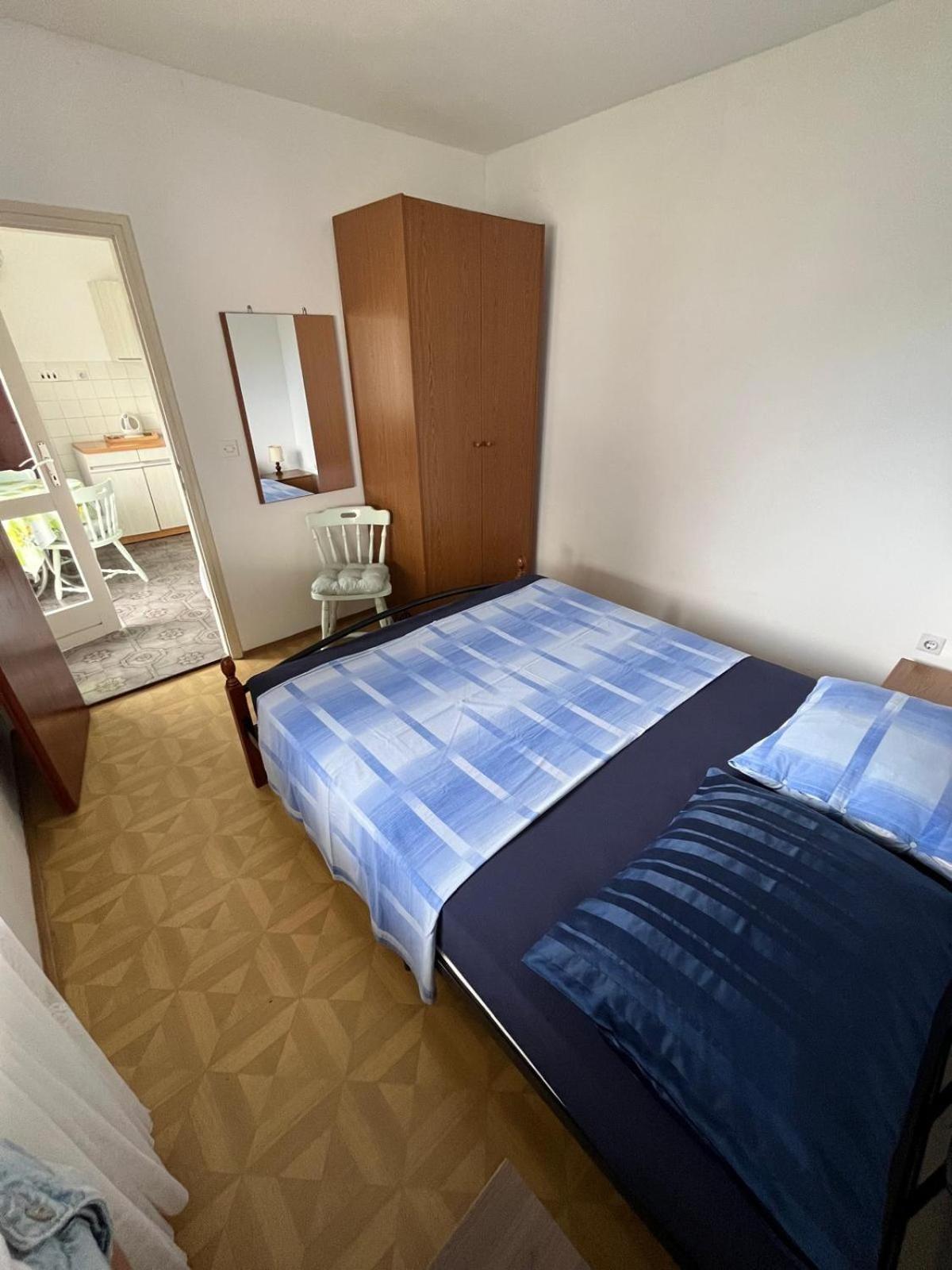 Apartmani Ana Juricev Vodice ヴォディツェ エクステリア 写真