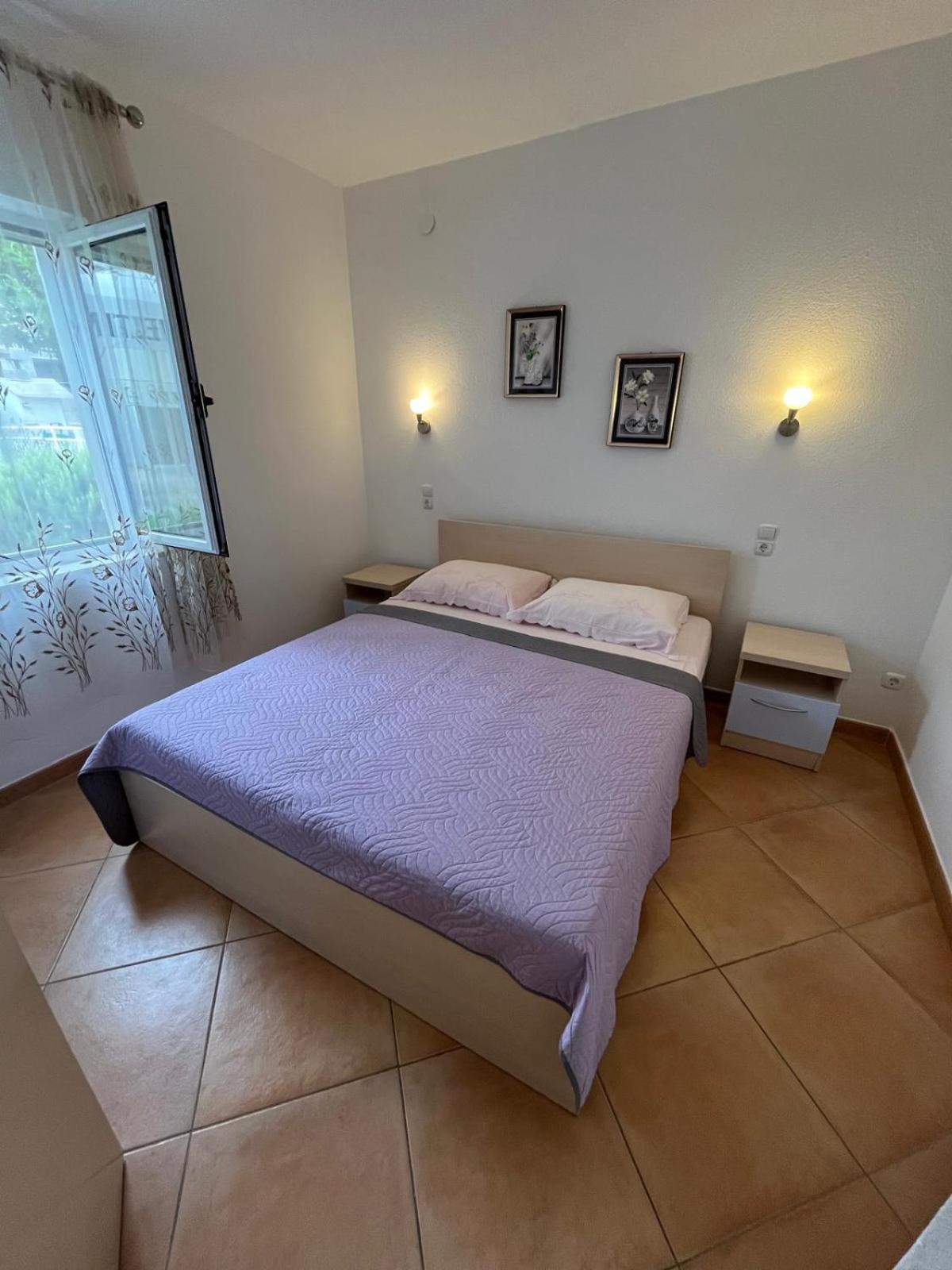 Apartmani Ana Juricev Vodice ヴォディツェ エクステリア 写真